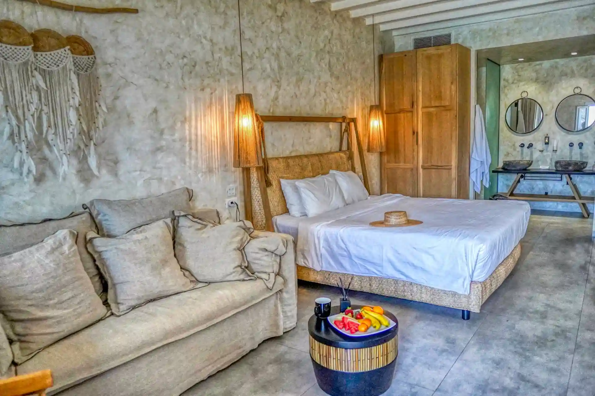 Signature Suite with Outdoor Hot Tub and Sea View