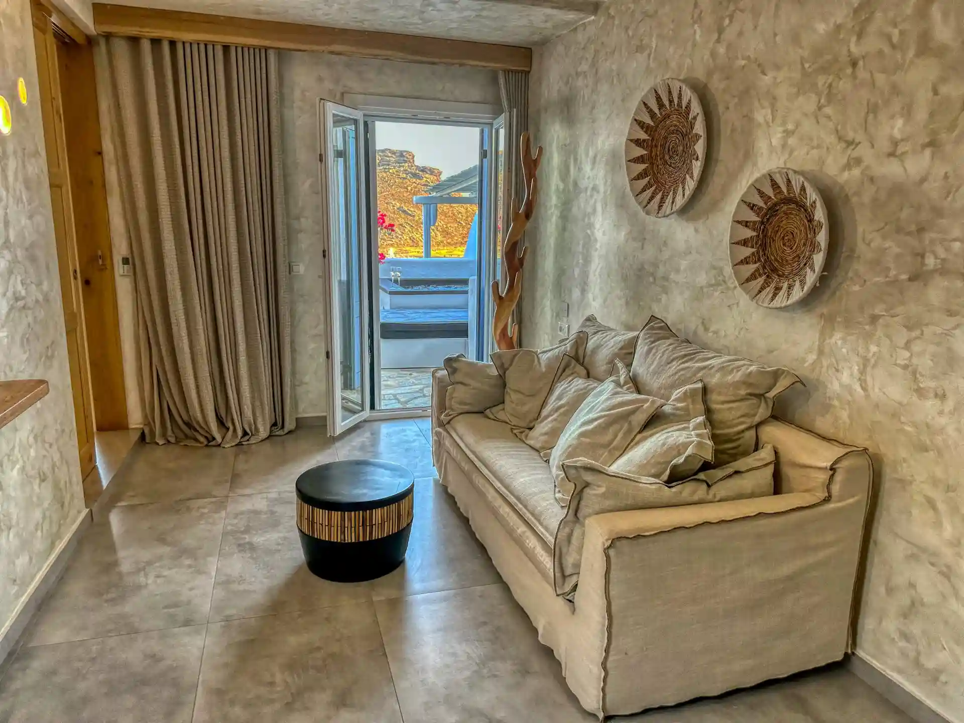 Superior One Bedroom Suite with Outdoor Hot Tub and Sea View